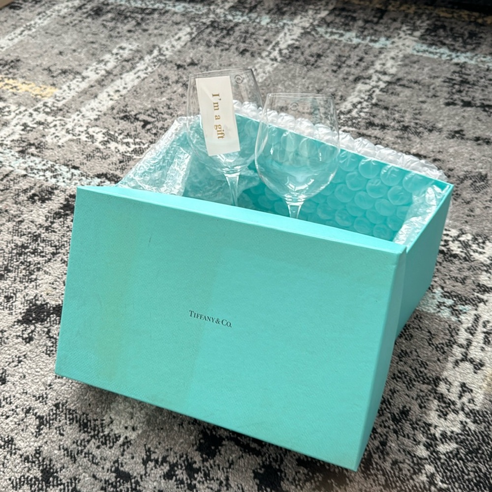 Tiffany &Co wine glasses NEW